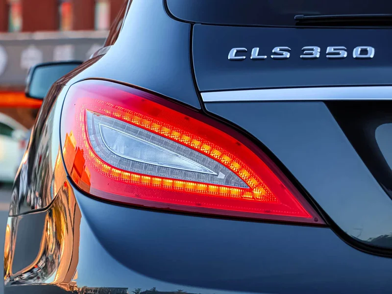 Mercedes-Benz CLS — фото 13