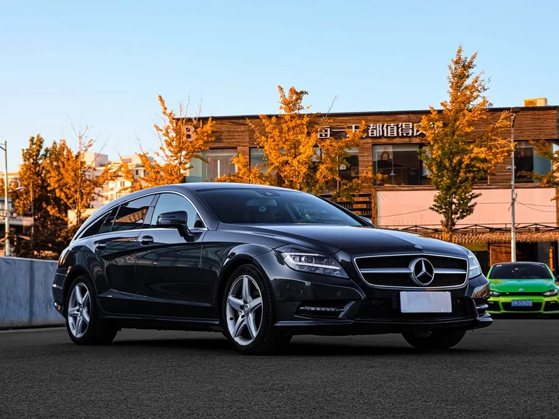 Mercedes-Benz CLS — фото 3
