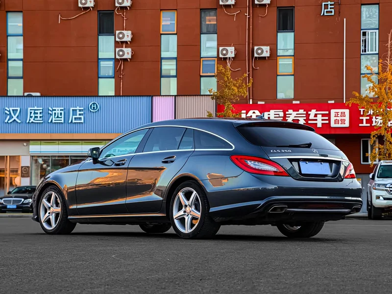 Mercedes-Benz CLS — фото 4