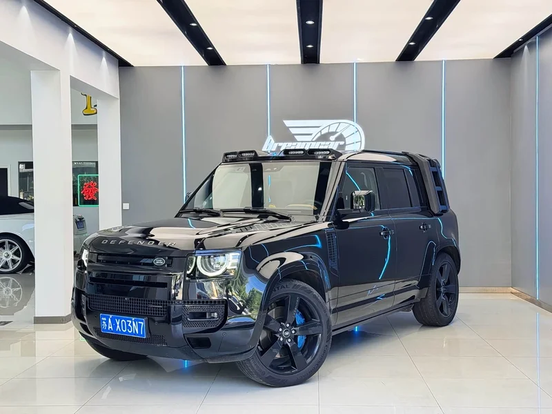 Land Rover Defender — фото 1