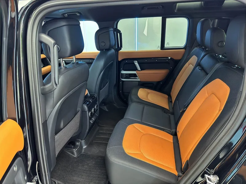 Land Rover Defender — фото 11