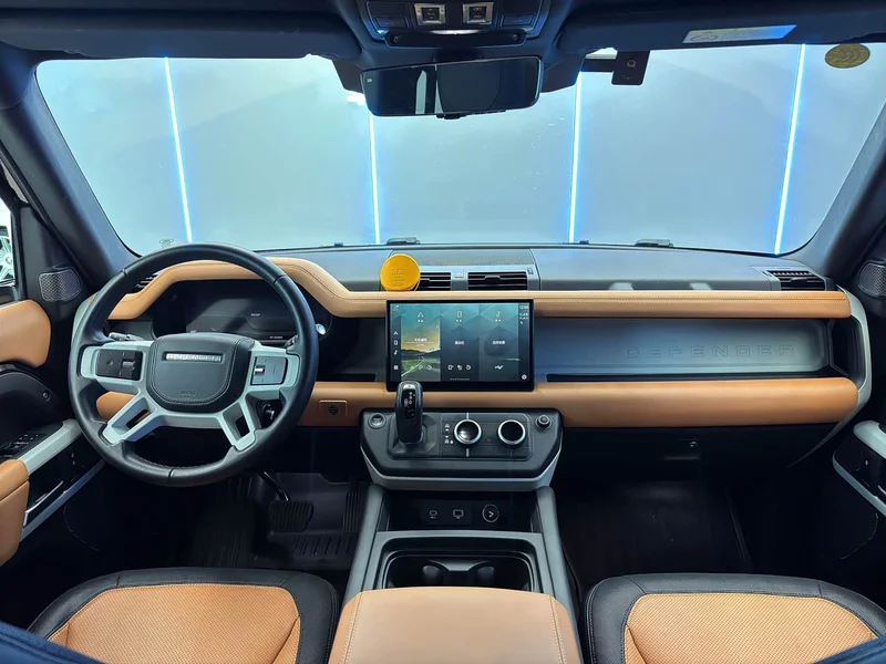 Land Rover Defender — фото 14