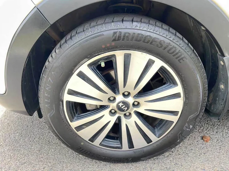 Kia Sportage — фото 19