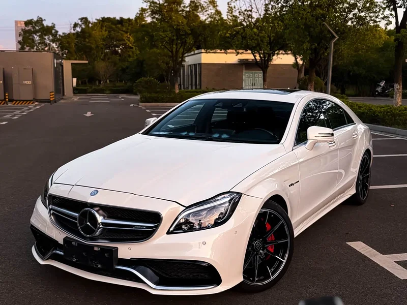 Mercedes-Benz CLS AMG — фото 1