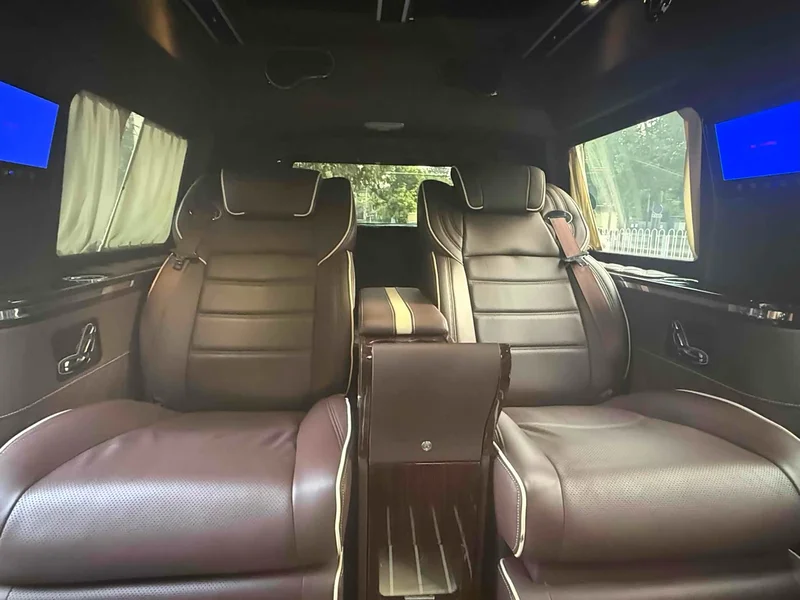 Lincoln Navigator — фото 20