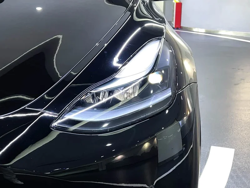 Tesla Model Y — фото 14