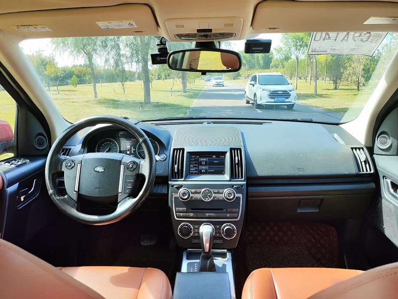 Land Rover Freelander 2 — фото 12