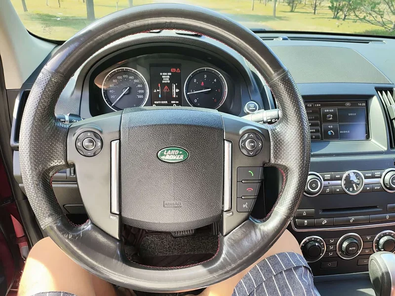 Land Rover Freelander 2 — фото 17