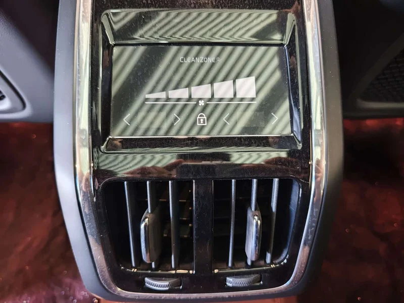 Volvo S90 — фото 11