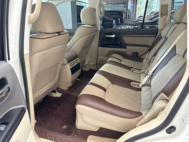 Toyota Land Cruiser (Imported) — фото 13