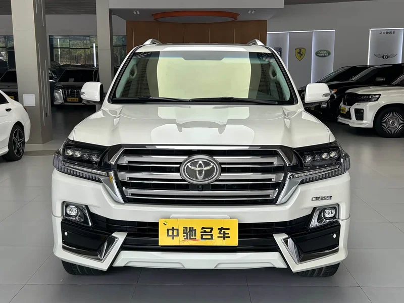 Toyota Land Cruiser (Imported) — фото 2