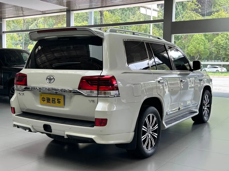 Toyota Land Cruiser (Imported) — фото 6