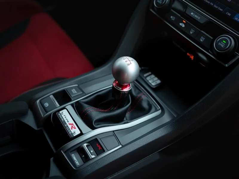 Honda Civic — фото 11