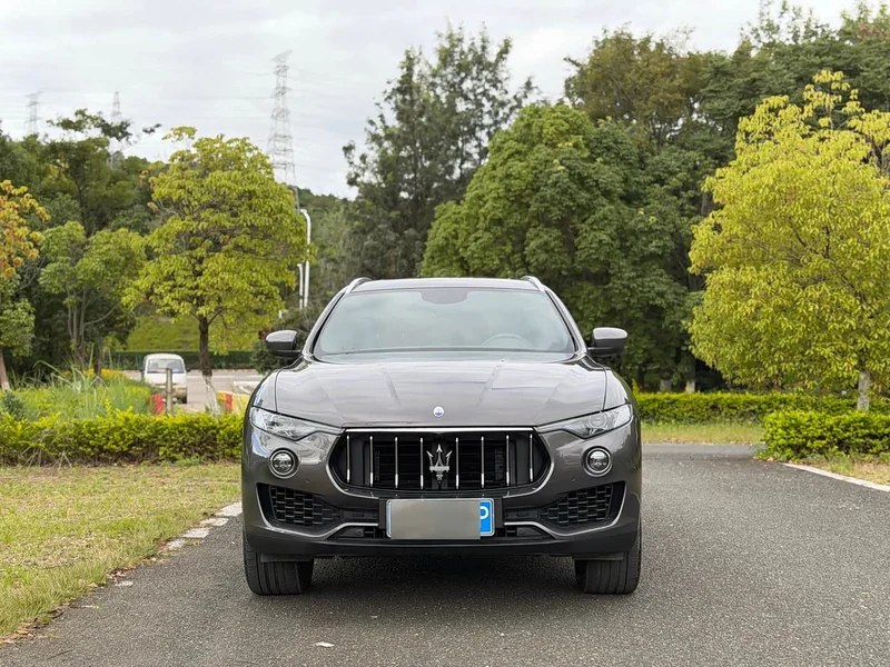 Maserati Levante — фото 2