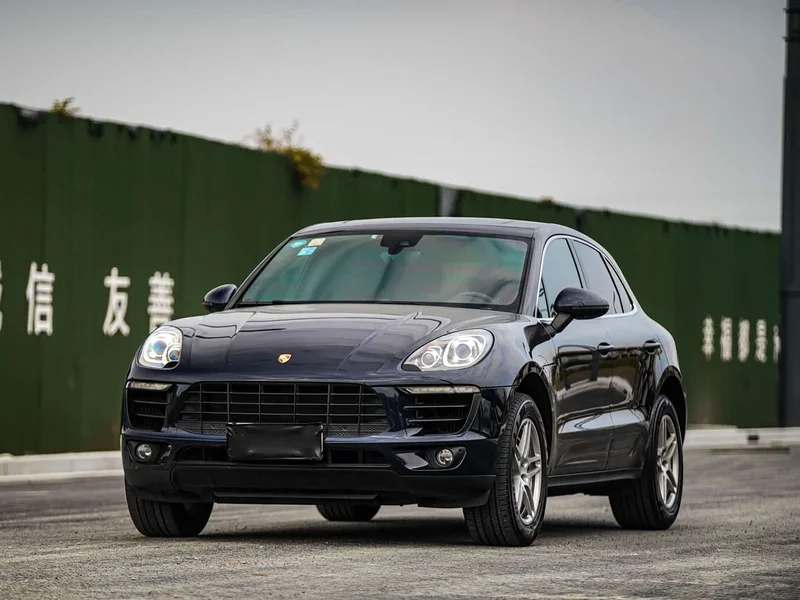 Porsche Macan — фото 1
