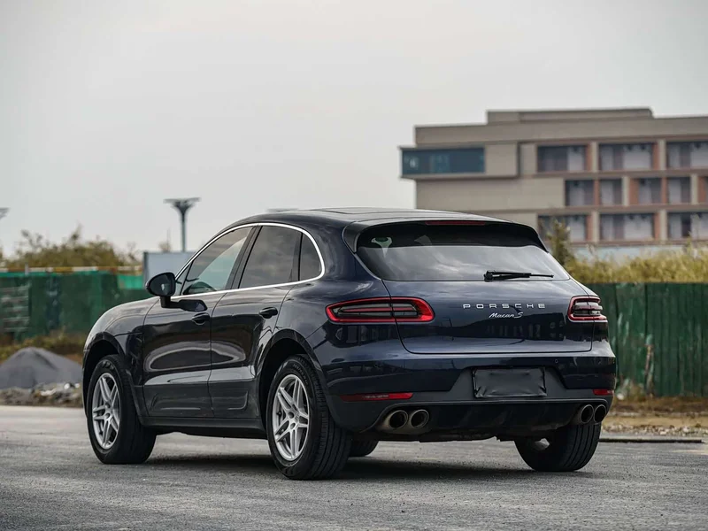 Porsche Macan — фото 6