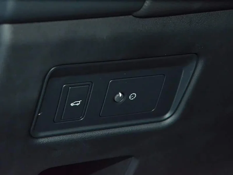 Land Rover Discovery — фото 18