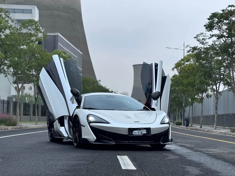 McLaren 540C — фото 1