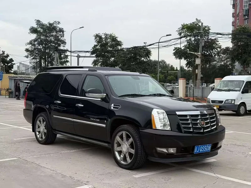 Cadillac Escalade — фото 3