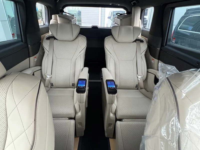 Toyota Vellfire — фото 17