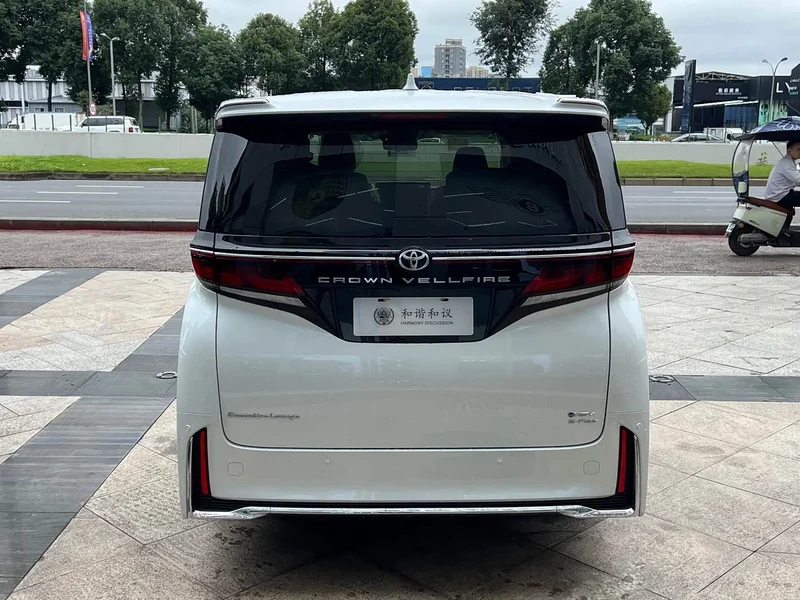 Toyota Vellfire — фото 23