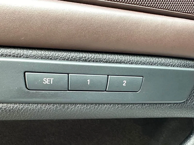BMW 5-Series — фото 14