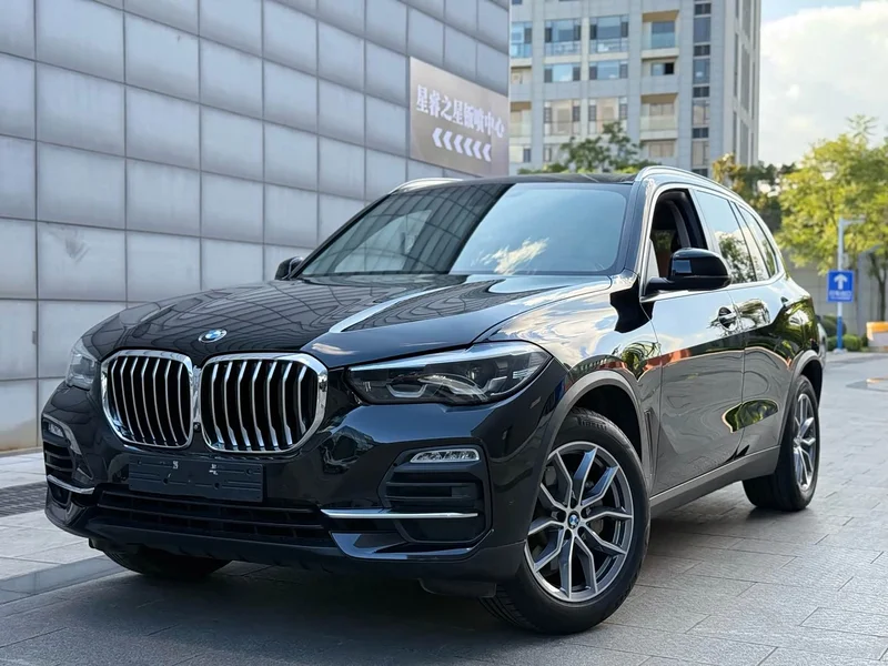 BMW X5 — фото 1