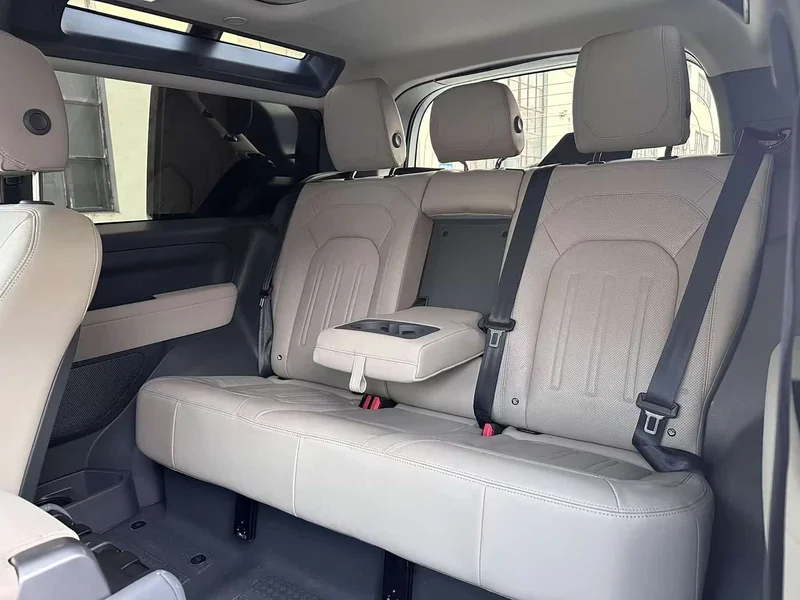 Land Rover Defender — фото 11