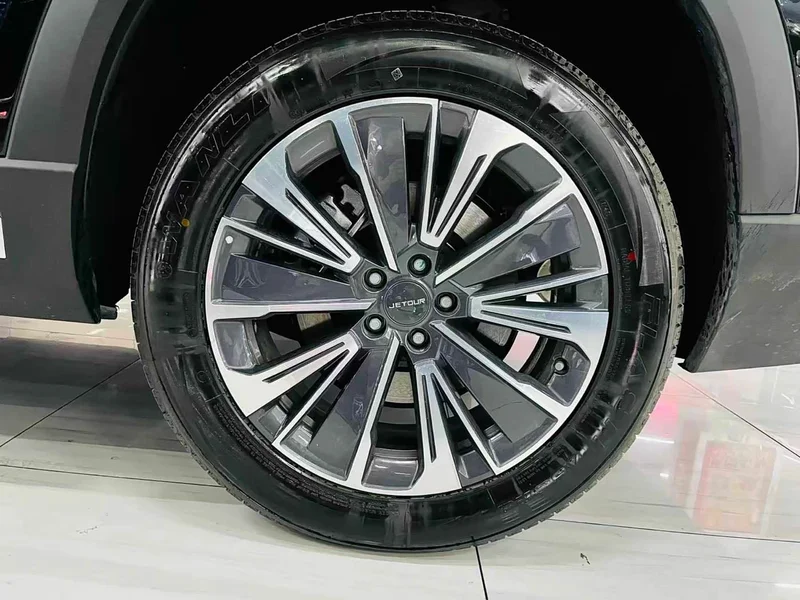 Jetour X90 C-DM — фото 13