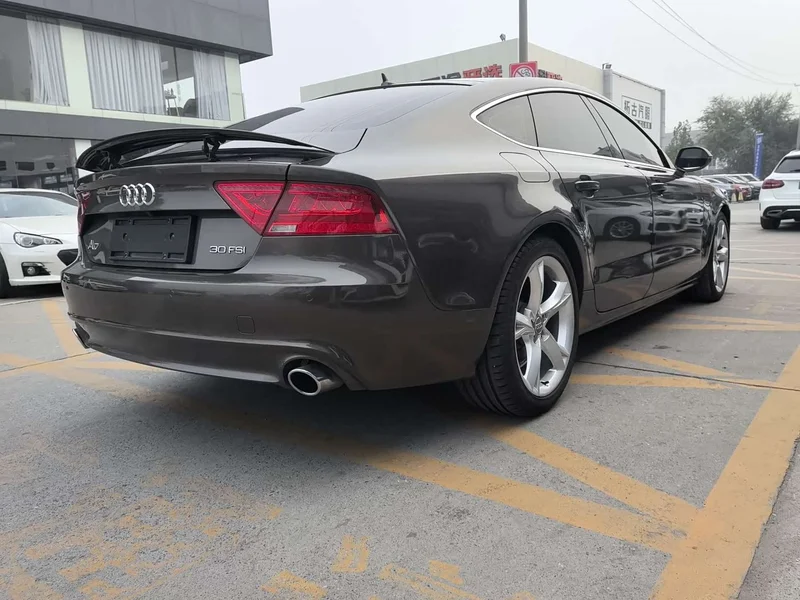 Audi A7 — фото 30