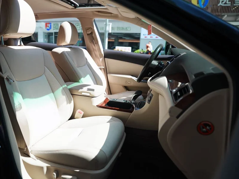 Toyota Crown — фото 10