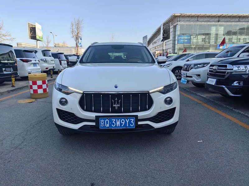 Maserati Levante — фото 2
