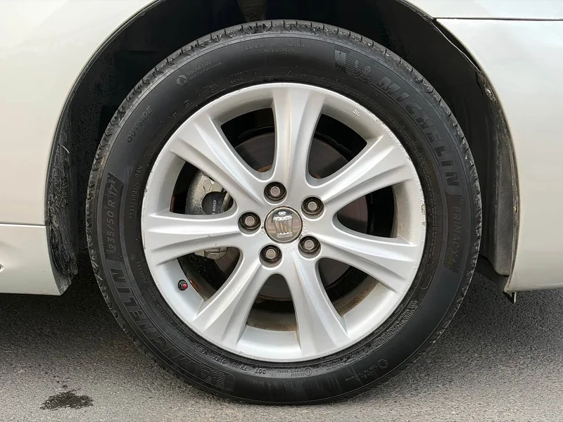 Toyota Crown — фото 14