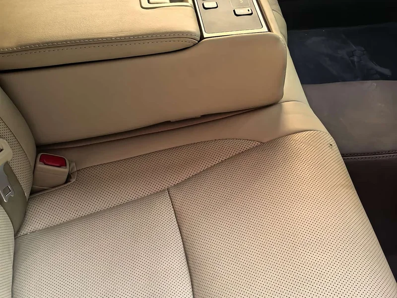 Toyota Crown — фото 11