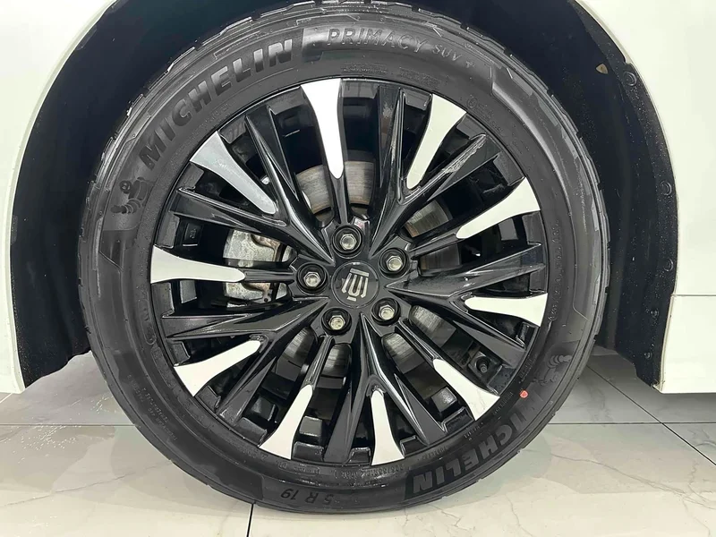 Toyota Vellfire — фото 23