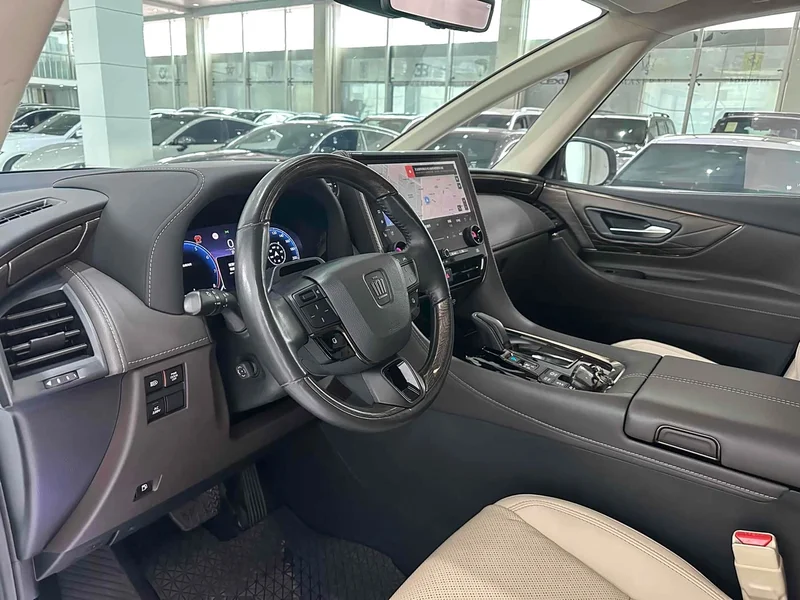 Toyota Vellfire — фото 7