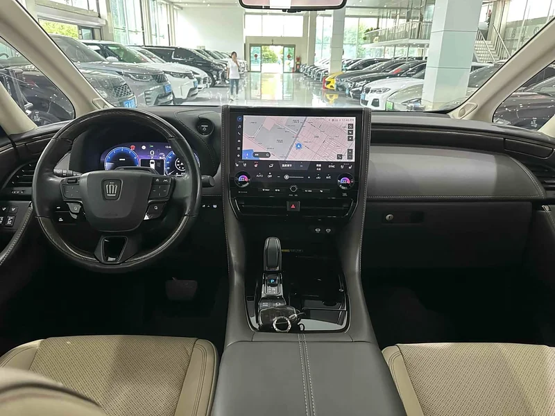 Toyota Vellfire — фото 9