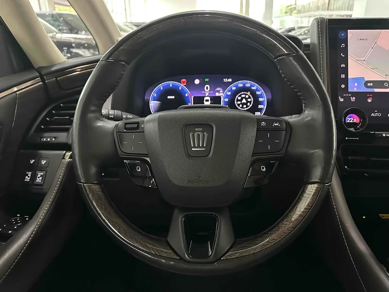 Toyota Vellfire — фото 10