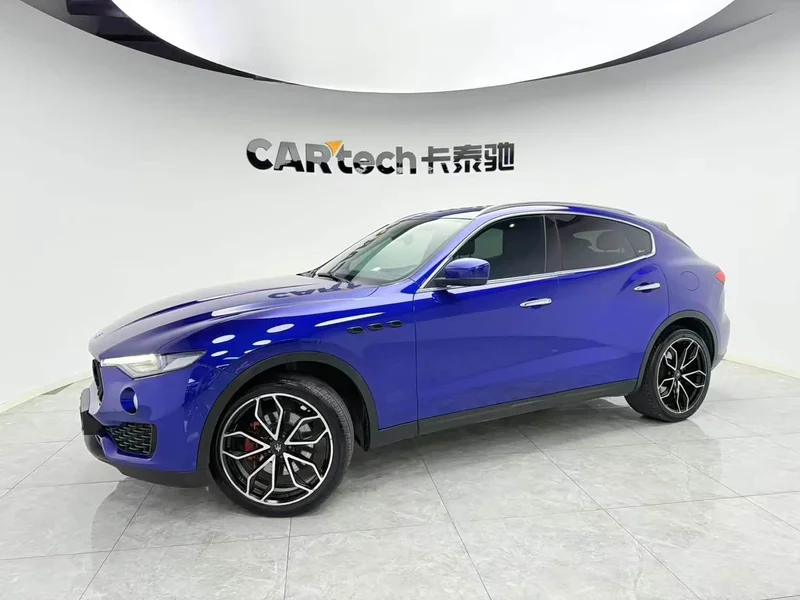 Maserati Levante — фото 1