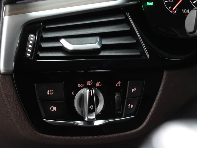 BMW 5-Series — фото 19