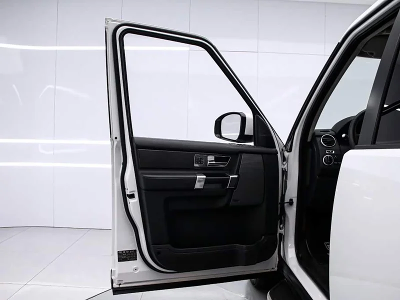 Land Rover Discovery — фото 13