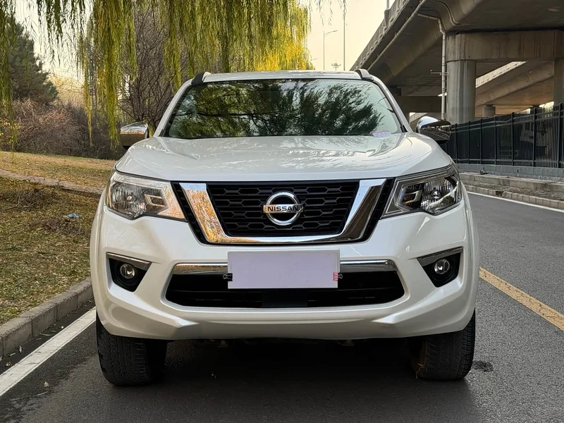 Nissan Terra — фото 2