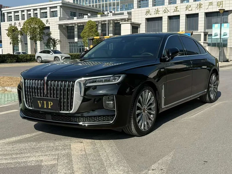 Hongqi H9 — фото 1