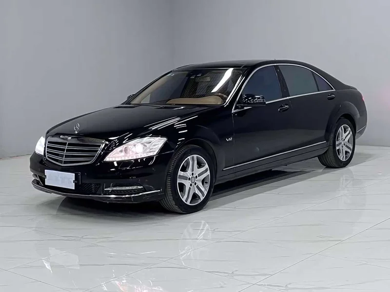 Mercedes-Benz S-Class — фото 1