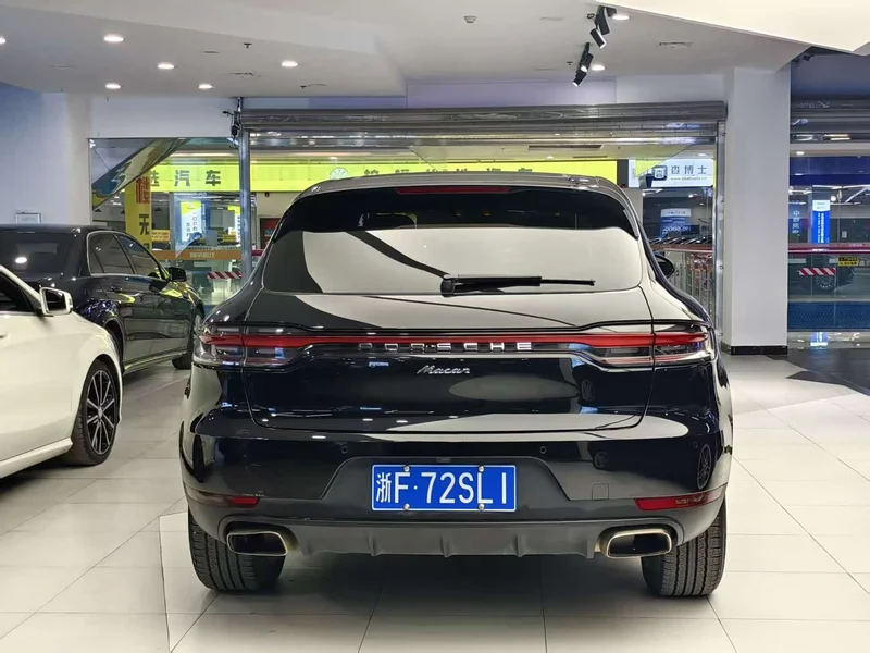 Porsche Macan — фото 14
