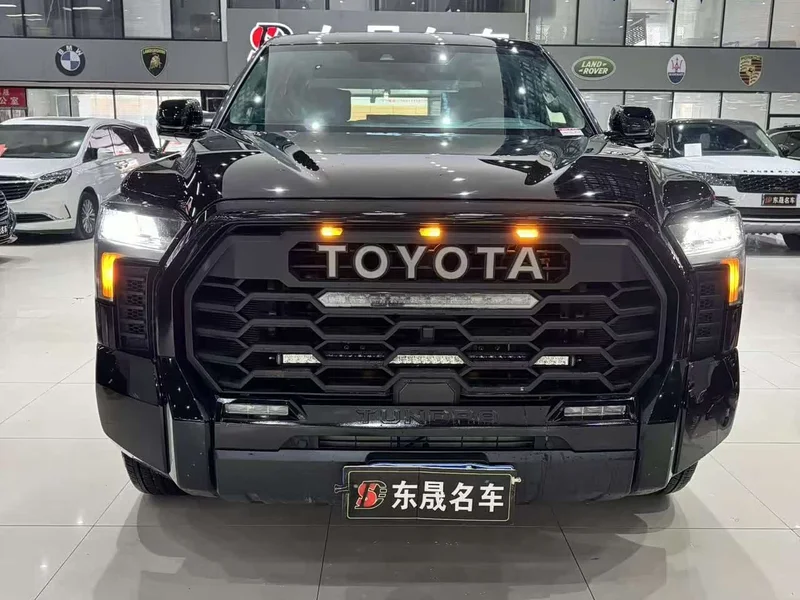 Toyota Tundra — фото 2