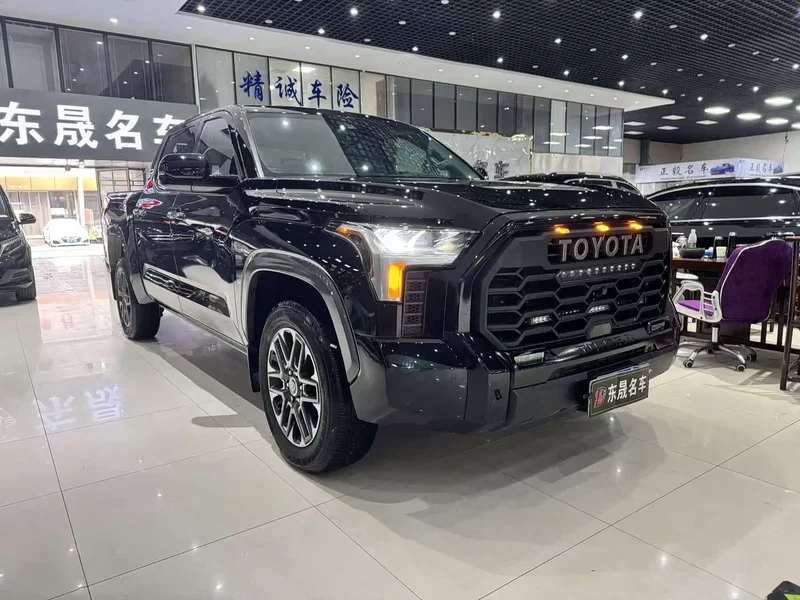 Toyota Tundra — фото 3