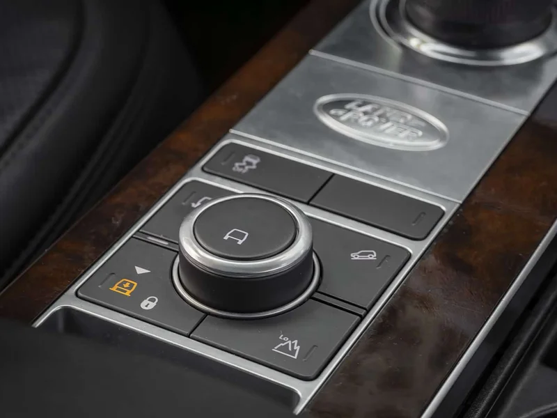 Land Rover Range Rover — фото 11