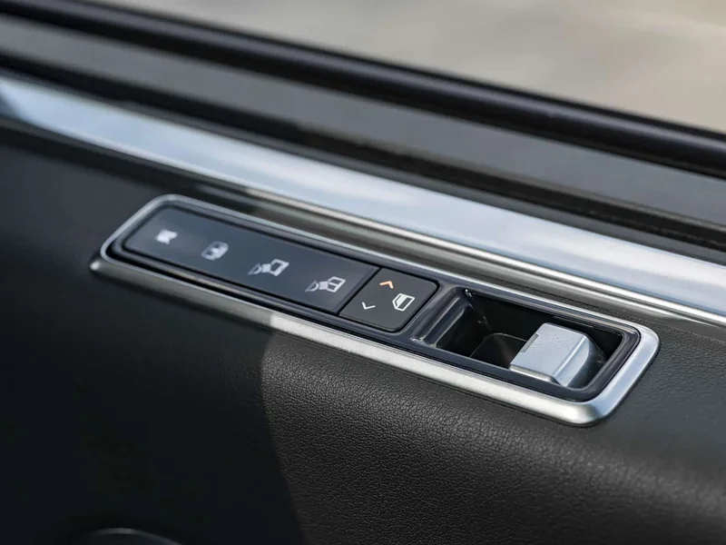 Land Rover Range Rover — фото 15