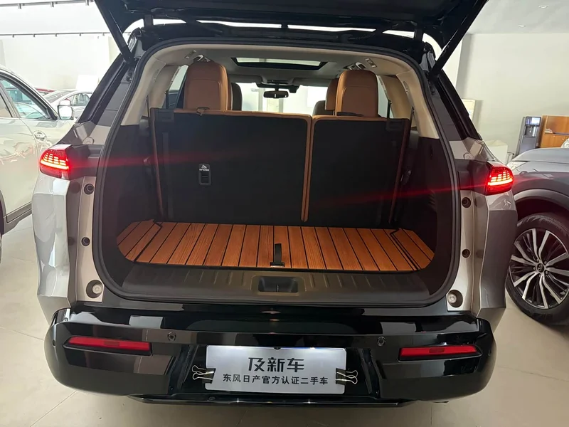 Nissan Pathfinder — фото 14